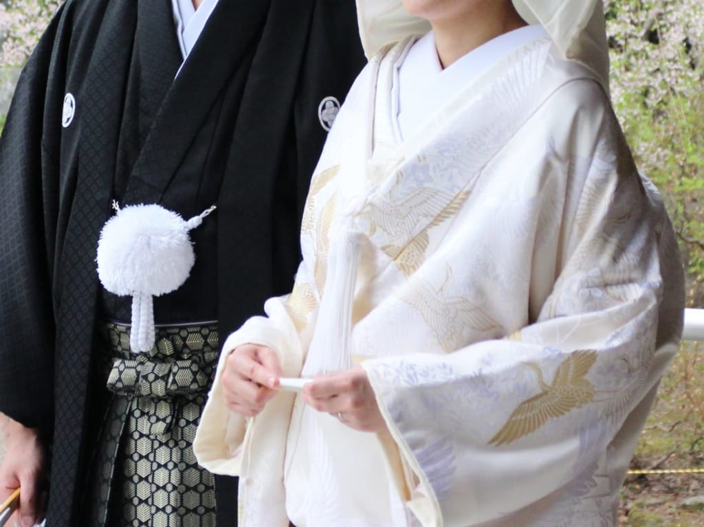 白無垢と袴の写真