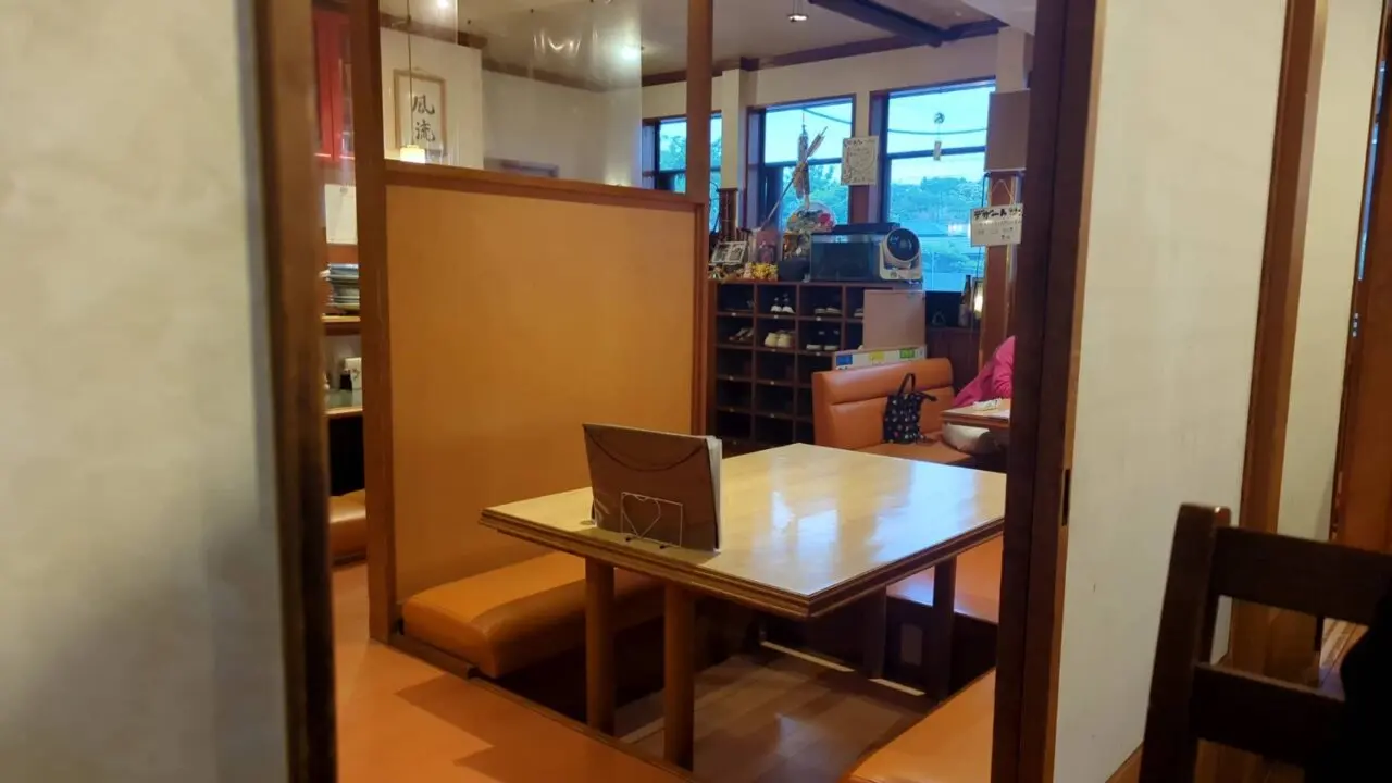 風流　店内