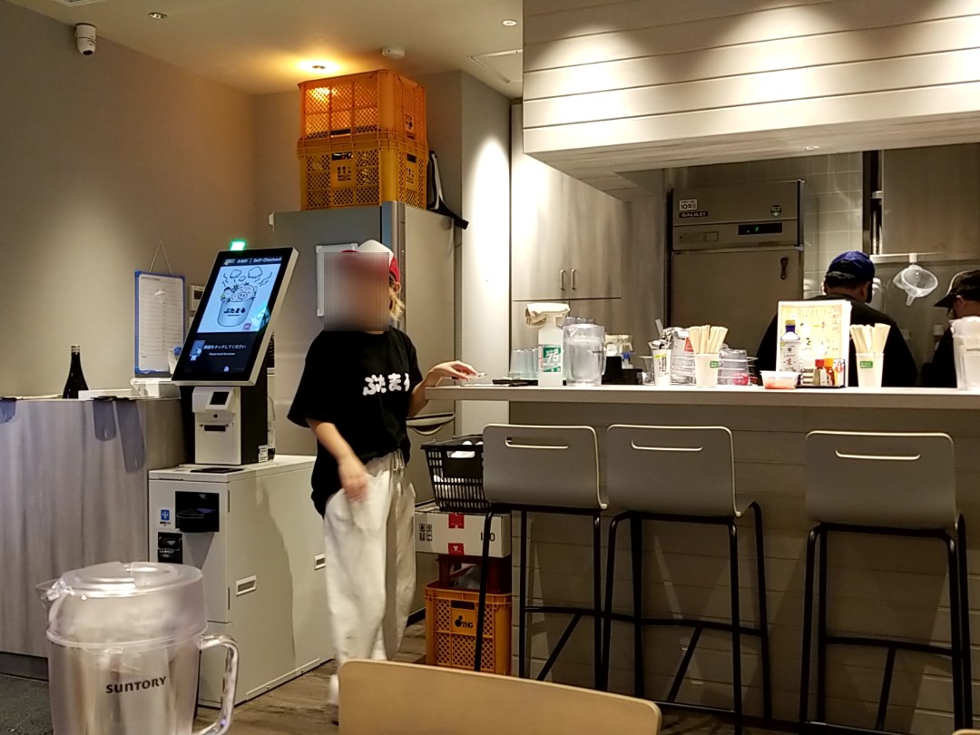 TheTerraceぶたまる　店内