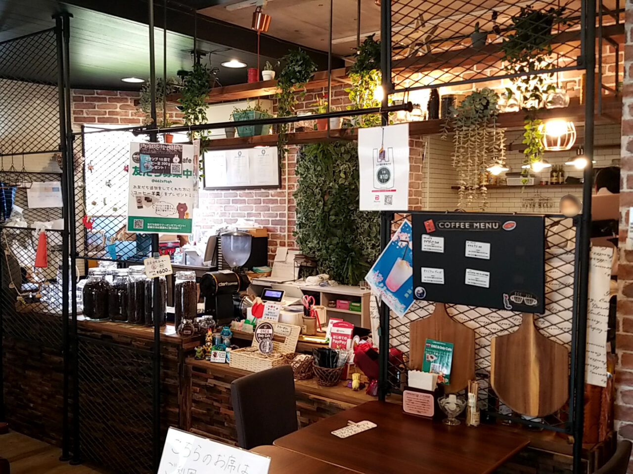 ONE＆Only cafe　店内