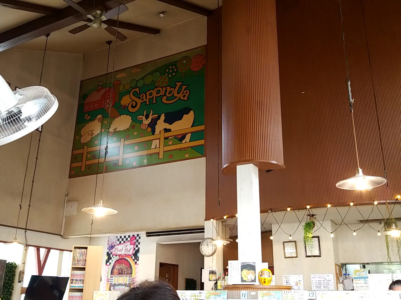 豊受食堂　店内