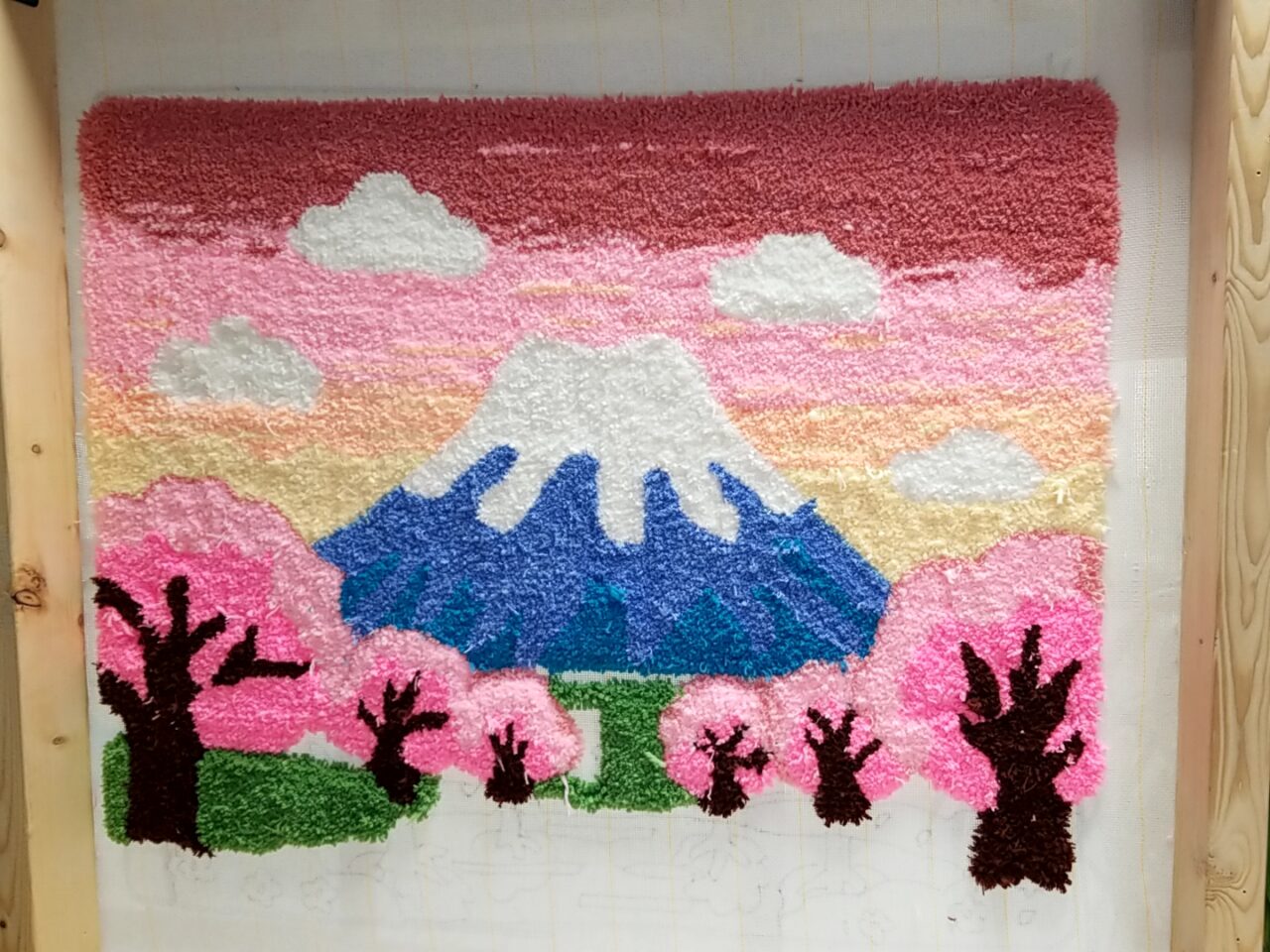 BLOOMタフティングスタジオ　富士山