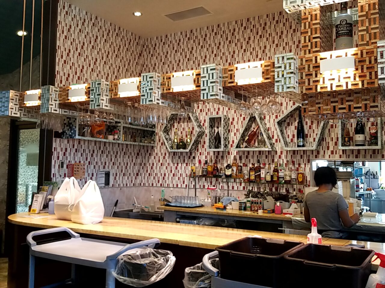 サダフ　店内