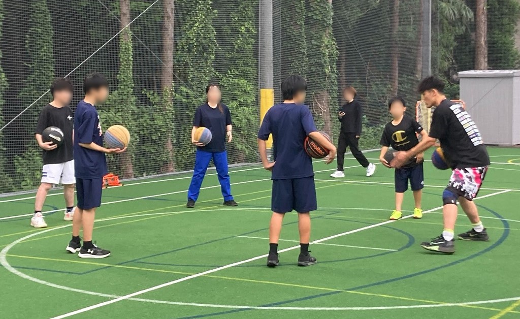 ライノス 子供たちの指導