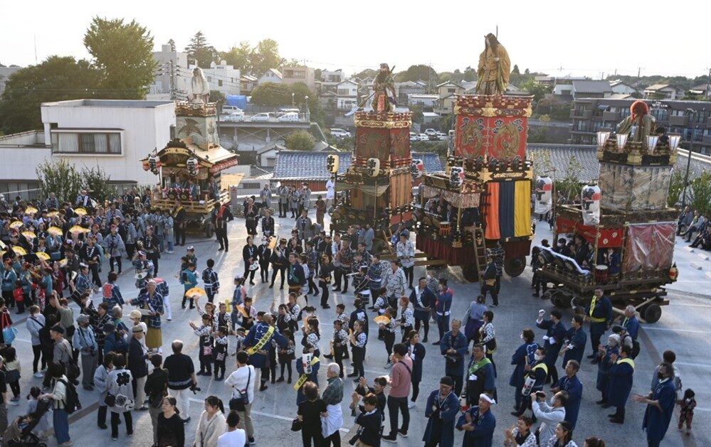 佐倉の秋祭り　山車集合