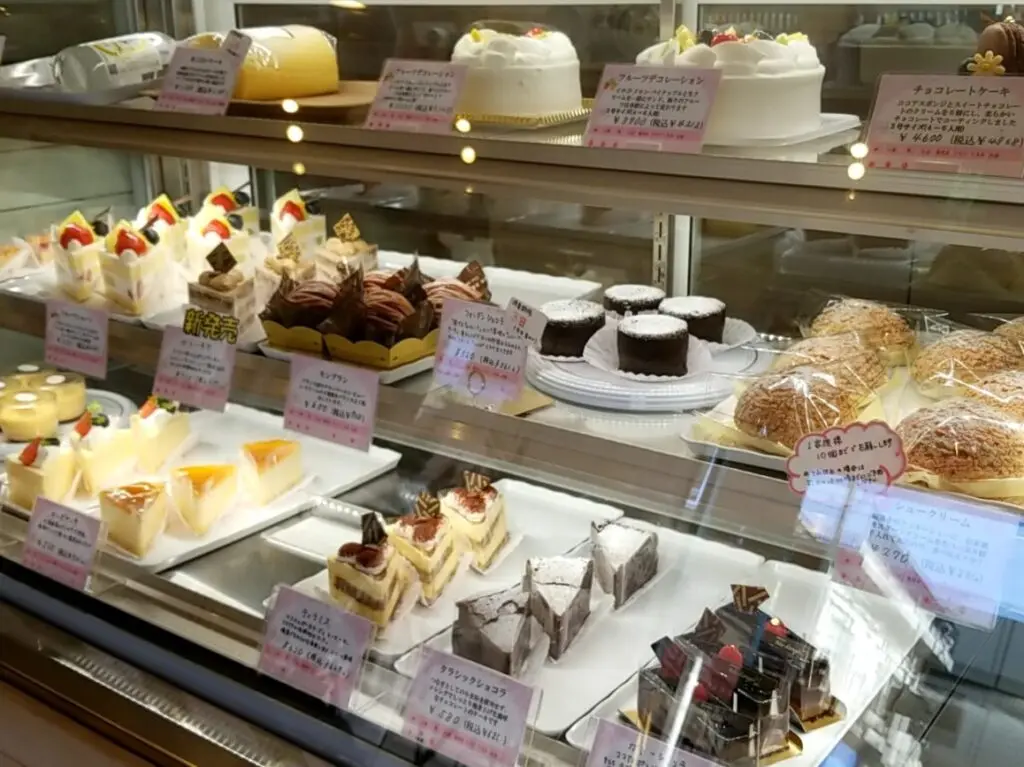 エールダンジュ　ショーケース